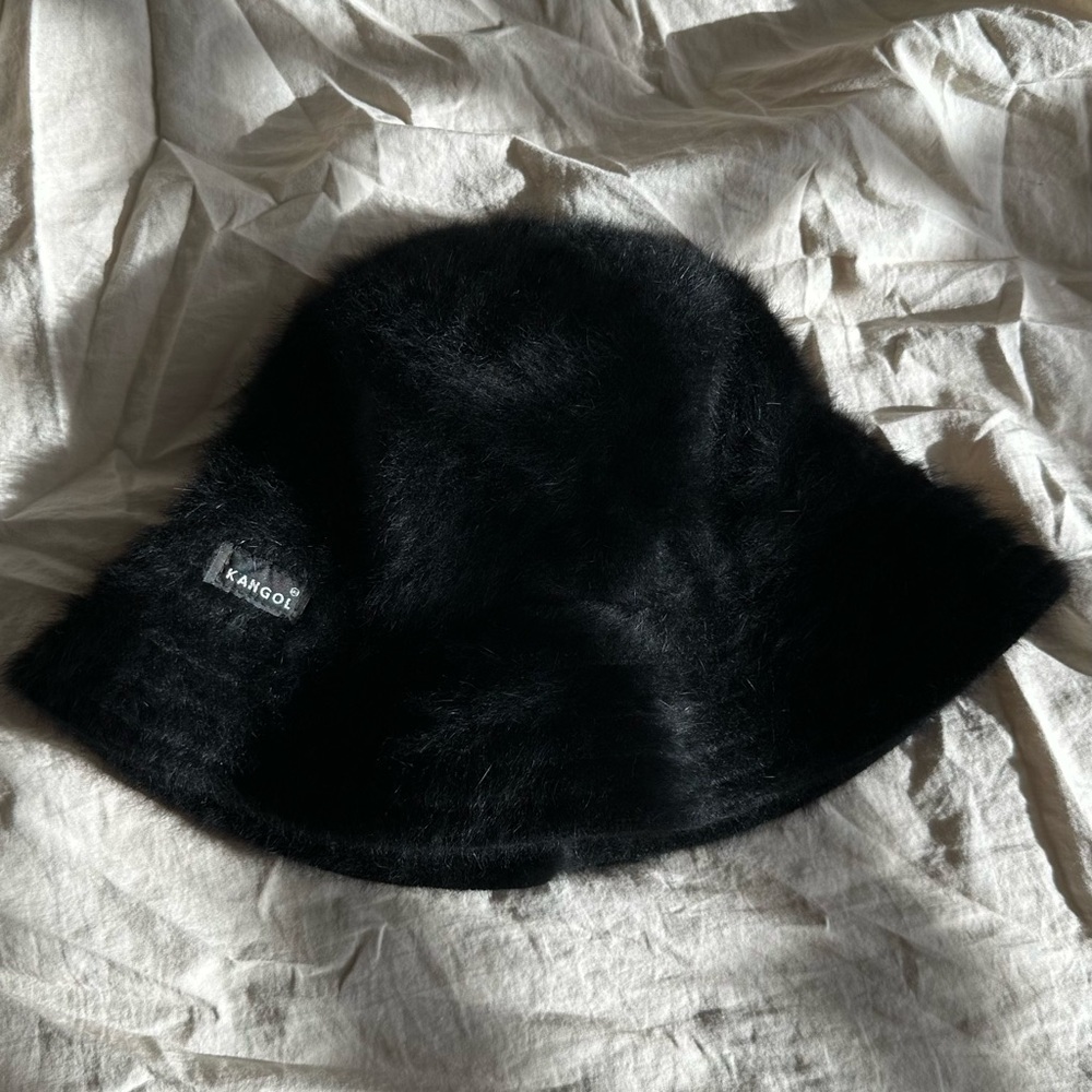 VINTAGE 90S KANGOL 'FURGORA' BLACK ANGORA FUR BUCKET HAT FALL/WINTER-Regular Fit